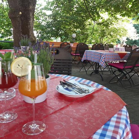 Gasthaus Auerhahn Baden-Baden Buitenkant foto